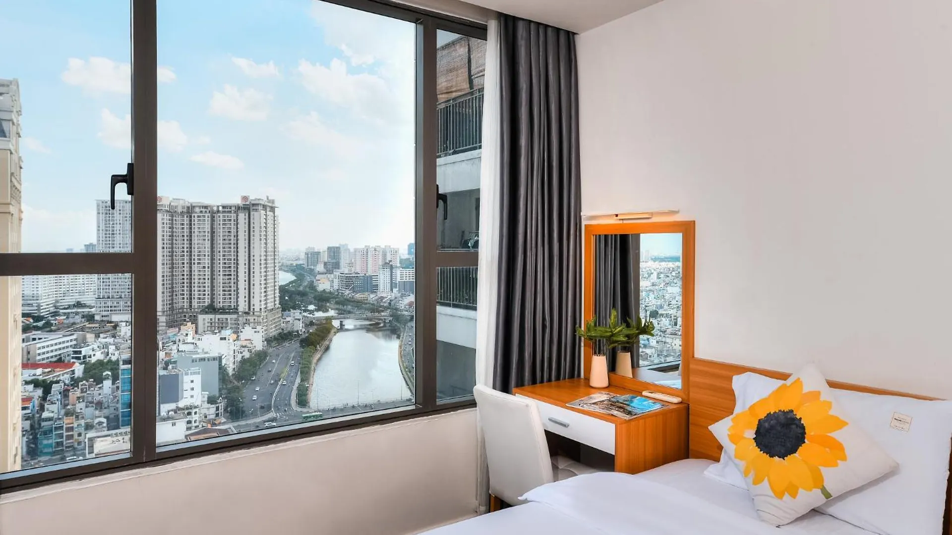 April Apartment Ho Chi Minh City