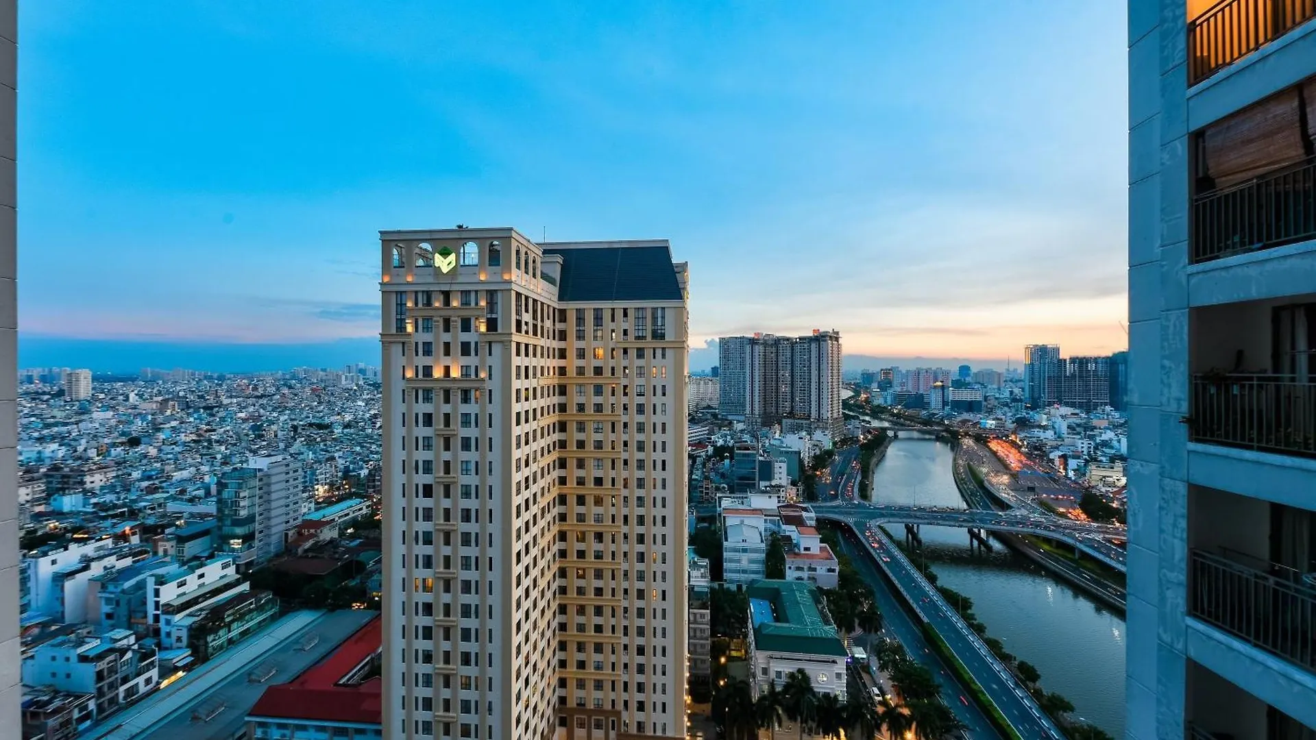 April Apartment Ho Chi Minh City 4*,  Vietnam